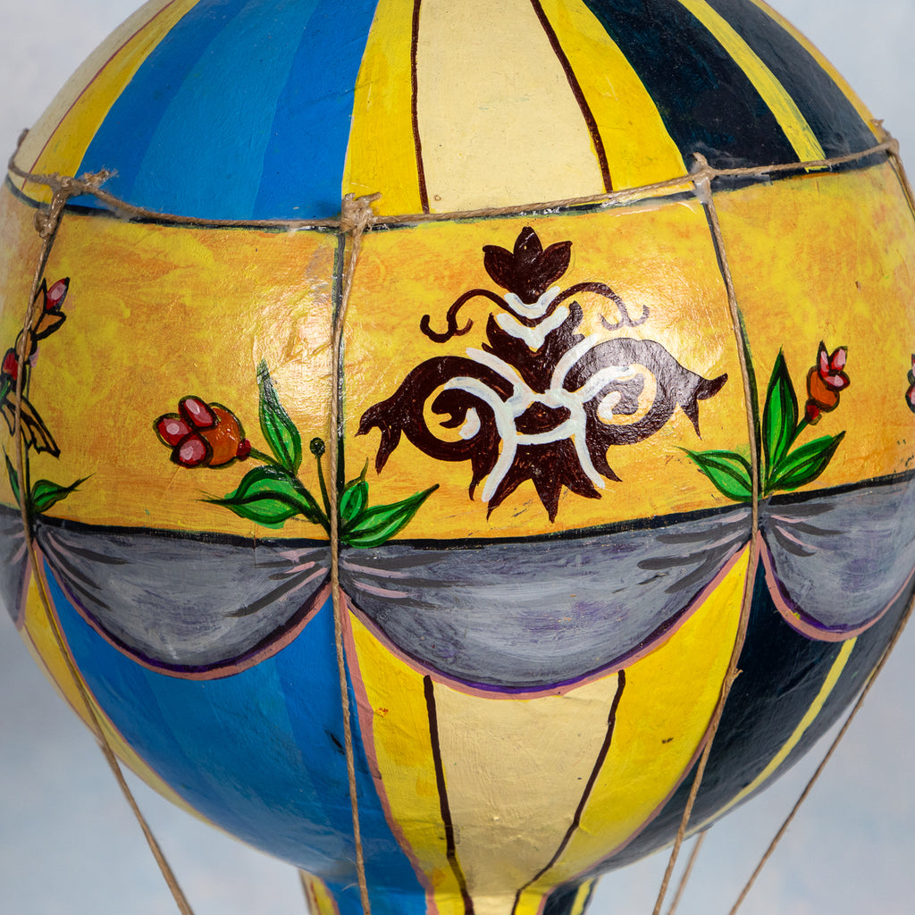 ORNAMENTED BALLOON - I